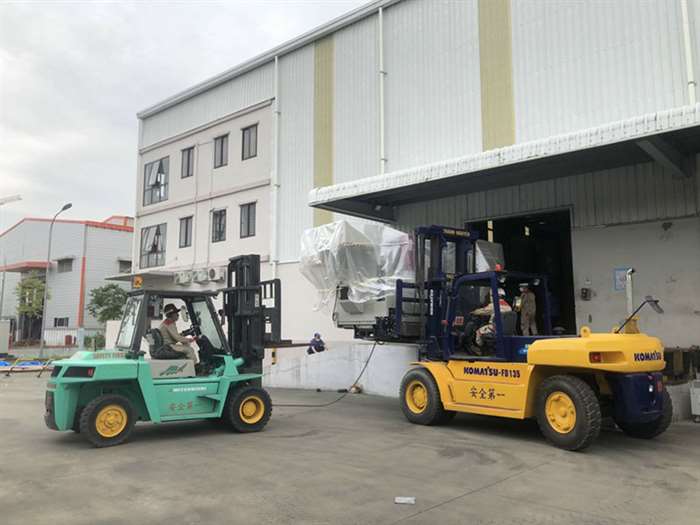 Thuê xe nâng tại Hà Nội