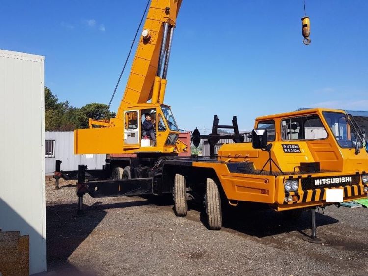 Báo giá xe cẩu kato 50 tấn